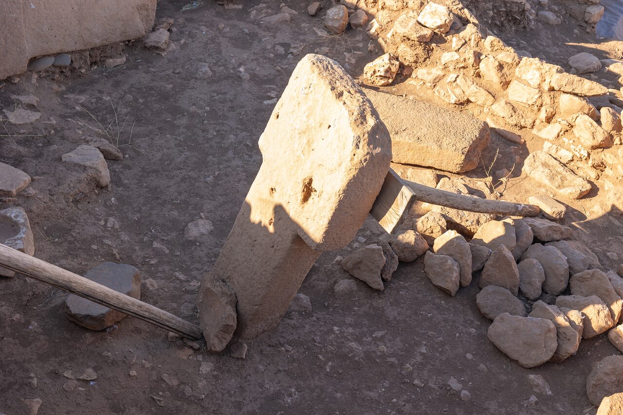 Pillars at Karahan Tepe, several of them cut directly from the bedrock